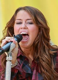 Se divorcian los padres de la joven Miley Cyrus