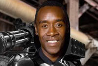 Don Cheadle será un consultor sin escrúpulos