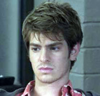Las tres hermanas de Andrew Garfield