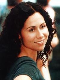 Minnie Driver investigadora privada