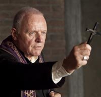 "El rito", Anthony Hopkins, Mikael, y las posesiones demoníacas