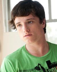 Josh Hutcherson y el concurso futurista