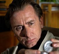 Tim Roth lleva al cine la vida de un trabajador social