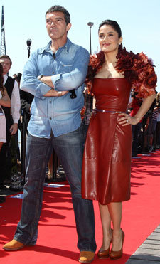 Banderas y Hayek se ponen las botas en Cannes