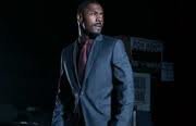 Idris Elba en la invasión alienígena de Guillermo del Toro