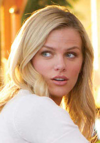 Brooklyn Decker, Chris Rock y Anna Kendrick se unen a Cameron Díaz