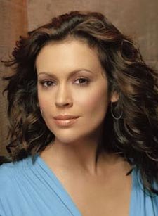La "embrujada" Alyssa Milano ya es mamá