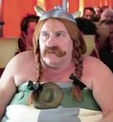 Obélix se ríe del incidente de Depardieu en el avión