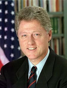 El ex presidente Clinton con los cómicos