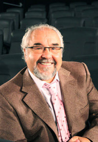 Julio Fernández recibe el premio Ciudad de Huelva