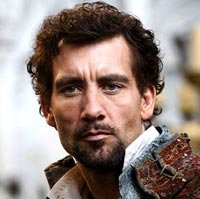 Clive Owen y los rehenes