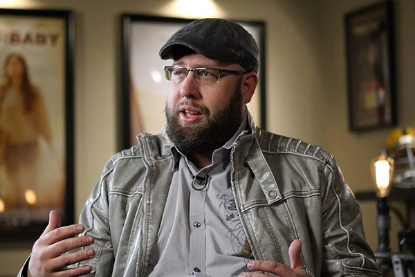 Entrevista con Andrew Erwin, codirector de “La canción de mi padre”