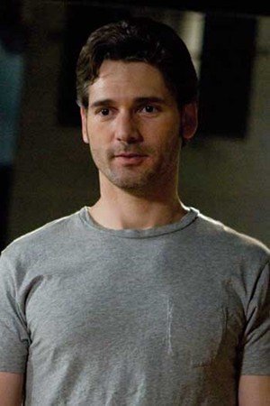 Eric Bana, Edgar Ramírez y Olivia Munn en un relato paranormal