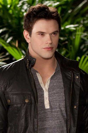 Kellan Lutz ("Crepúsculo") será Hércules en un film de Renny Harlin