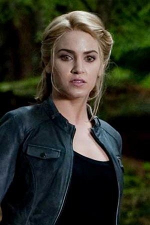 Nikki Reed y el asesinato del gato