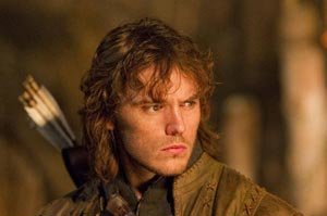 Sam Claflin firma por la película Posh que dirigirá Lone Scherfig