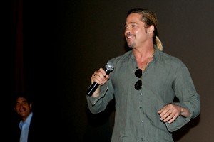 Brad Pitt aparece por sorpresa en un preestreno de “Guerra Mundial Z” en Madrid