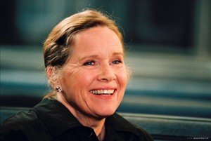 Liv Ullman en un film de crímenes nazis