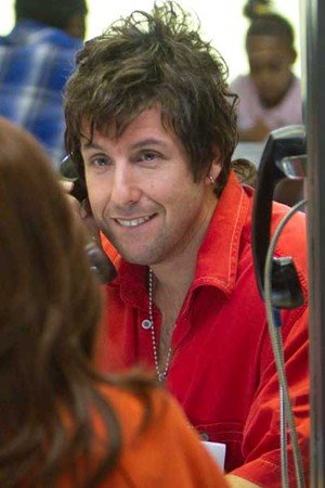 Los amigos fantasmagóricos de Adam Sandler