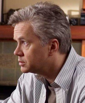 Tim Robbins en una comedia sobre la fama con Kristen Wiig