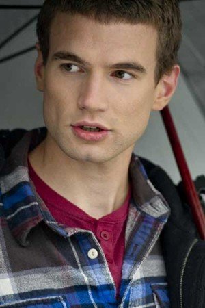 El teléfono solidario de Alex Russell