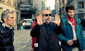 “Las brujas de Zugarrarmendia”, de Álex de la Iglesia: el que bien empieza mal acaba