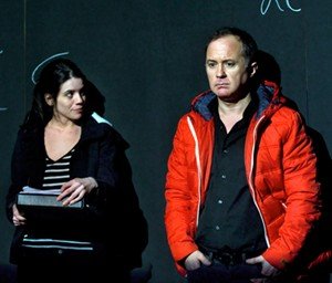 “Maridos y mujeres”, de Woody Allen, el sorprendente montaje teatral