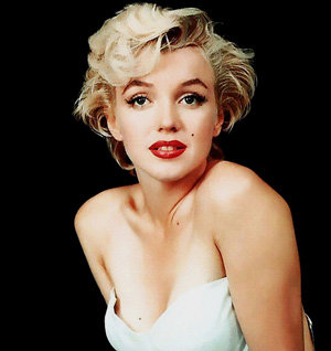Marilyn Monroe podría haber recurrido a la cirugía estética
