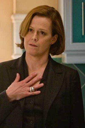 Sigourney Weaver se une a Hugh Jackman en el nuevo film de Neill Blomkamp