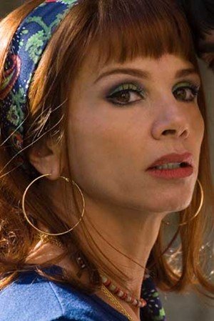 Antena 3 roba a los franceses a Victoria Abril