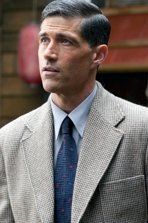 Matthew Fox se enfrenta a terroríficos infectados a las órdenes del español Miguel Ángel Vivas