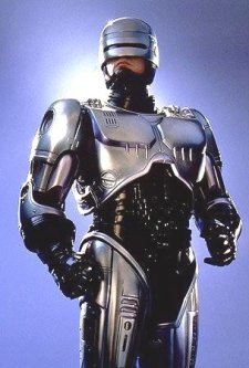 Después de RoboCop, ¿para cuándo una estatua de Torrente?