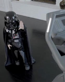 El mini Darth Vader en el anuncio de VW