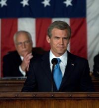 Stone se sube al Bush