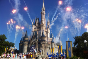 30 empleados de Disneyland Florida detenidos por supuestos abusos sexuales según una investigación de CNN