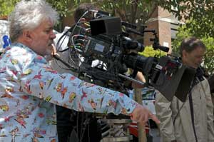 El Sindicato de Guionistas americano concede el premio Jean Renoir a Pedro Almodóvar