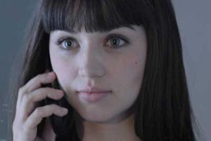 Ana de Armas, mujer fatal en el film estadounidense "Knock Knock"