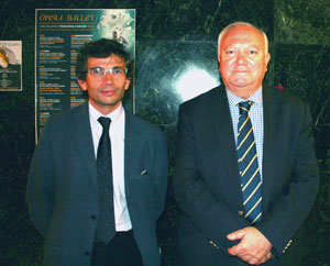 Miguel Ángel Moratinos mantuvo un animado coloquio sobre la situación en Oriente Medio
