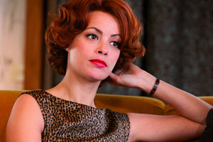 Bérénice Bejo se une a Robert Pattinson en un drama de Entreguerras