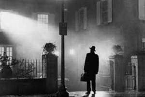 William Friedkin arropa la colocación de una placa en la casa de Washington donde rodó "El exorcista"