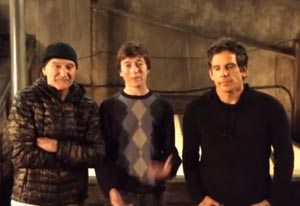 Noche en el instituto: Robin Williams y Ben Stiller ayudaron a conseguir una cita a Skyler Gisondo