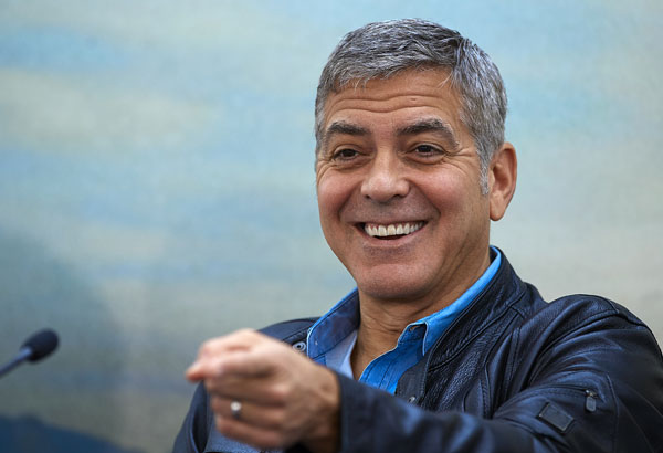 George Clooney presenta “Tomorrowland”, pero vive en “Todayland” al asumir con todas sus consecuencias su condición de persona casada
