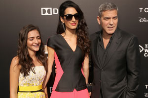 A falta de hija, buena es sobrina: George Clooney en la premiere de "Tomorrowland"