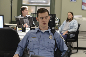 Colin Hanks, de "Fargo" a "Life in Pieces" con la actriz de "Breaking Bad" Betsy Brandt