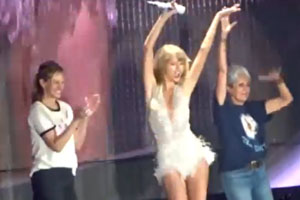 Julia Roberts baila para Taylor Swift en su último concierto