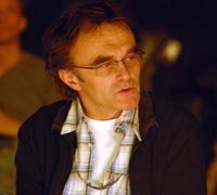 Danny Boyle no se quema mucho en "Sunshine"