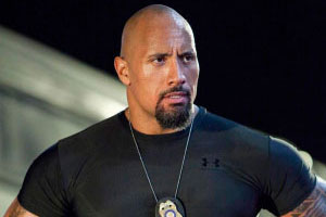 Dwayne Johnson encabeza el reparto de la versión fí­lmica de "Los vigilantes de la playa"