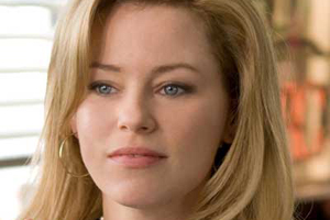 Elizabeth Banks emulará a Rita Hayworth... ¡con una granada de mano!