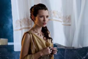 Emily Browning compartirá pantalla con Tom Hardy en el thriller "Legend"