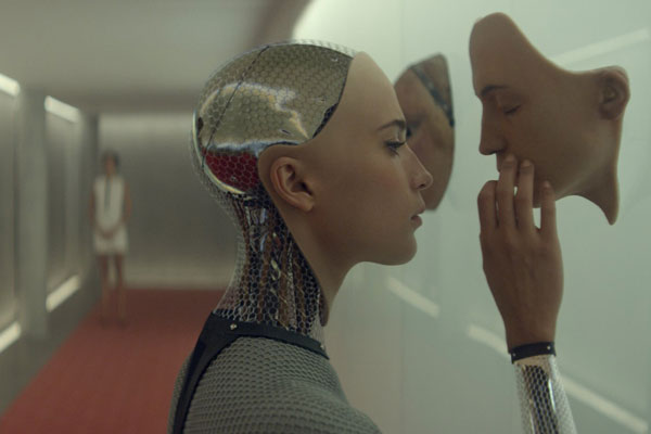 13) "Ex machina", de Alex Garland